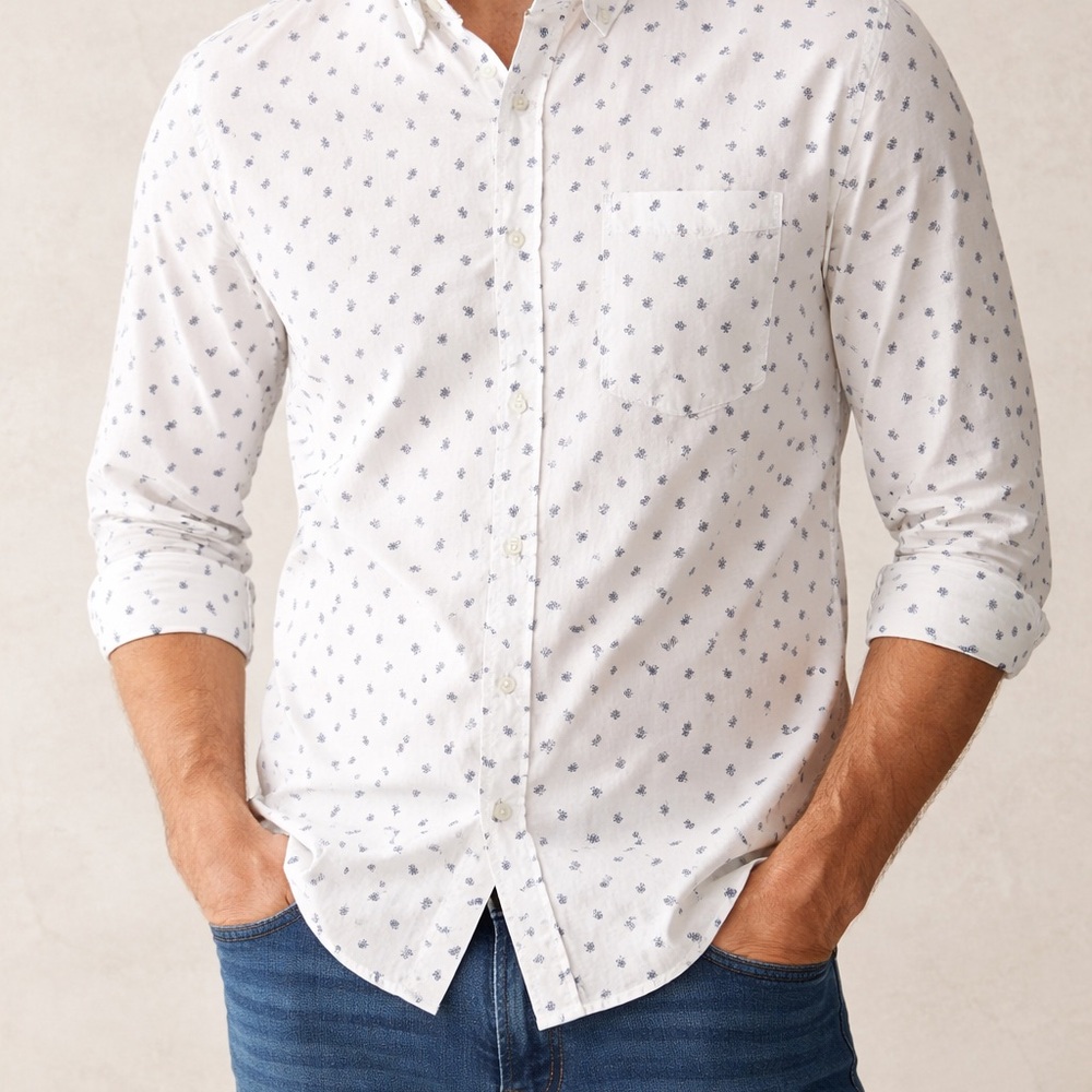 Goodfellow & Co men’s button-up shirt size large white blue micro floral